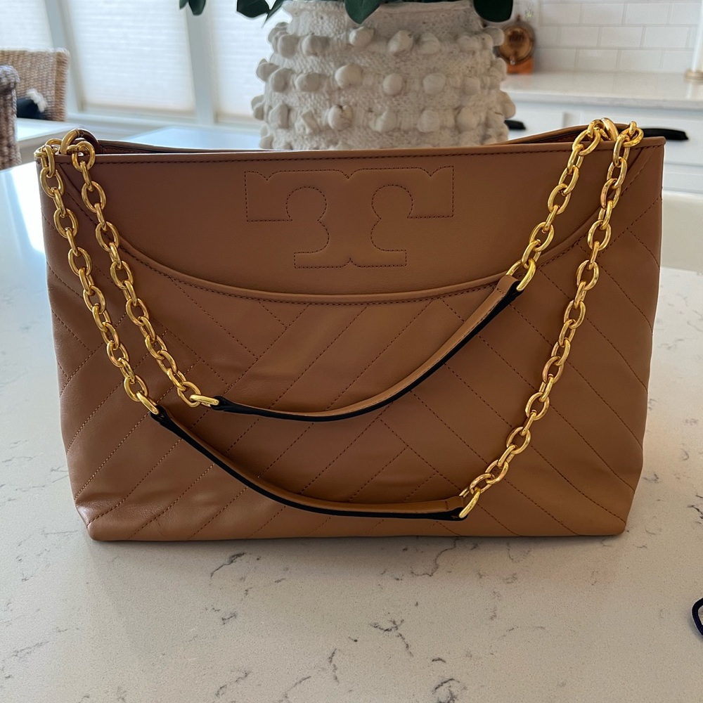 Authentic Tory Burch Slouchy Quilted Alexa Tote FINAL MARKDOWN